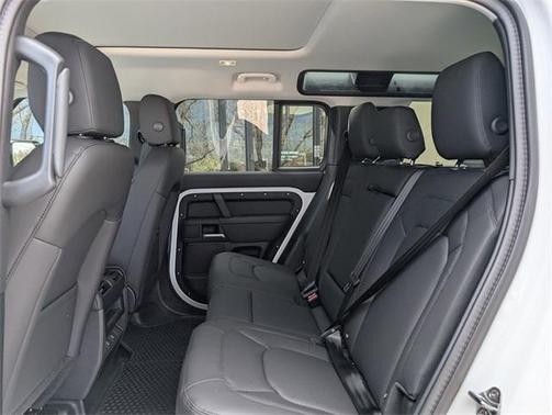 2025 Land Rover Defender P400 S
