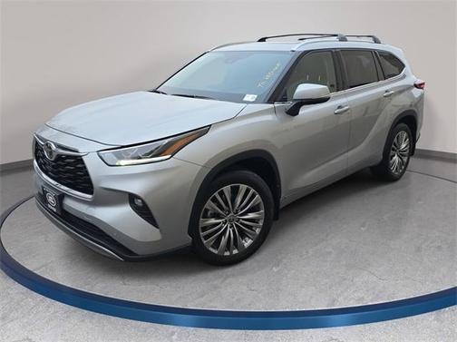 2022 Toyota Highlander Platinum