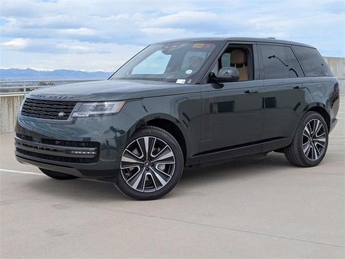 2025 Land Rover Range Rover P550e SE