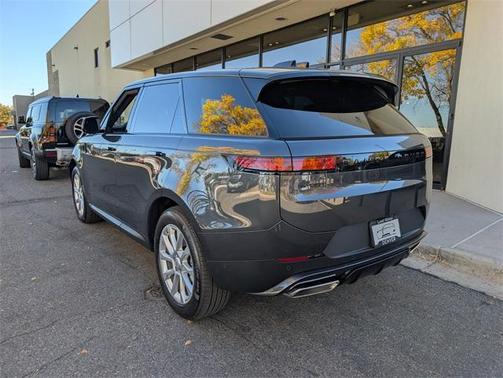 2025 Land Rover Range Rover Sport P360 SE