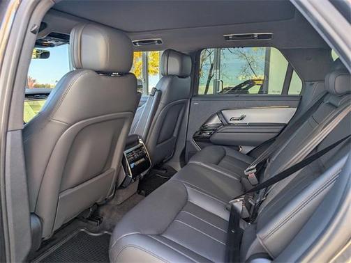 2025 Land Rover Range Rover Sport P360 SE