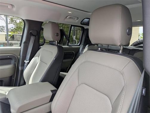 2025 Land Rover Defender P400 S