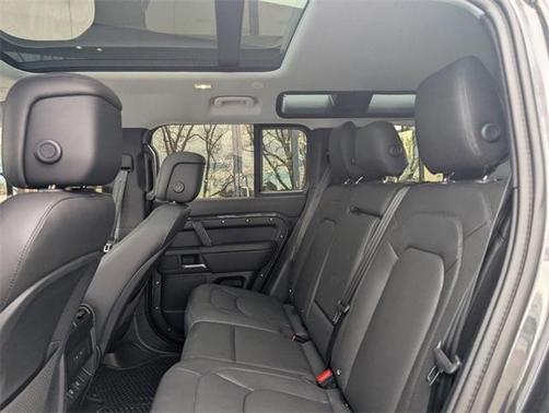 2025 Land Rover Defender P300