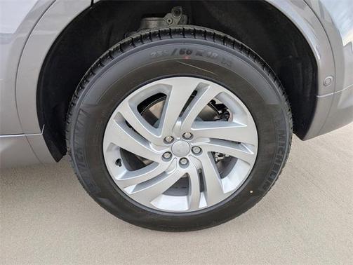 2025 Land Rover Discovery Sport S