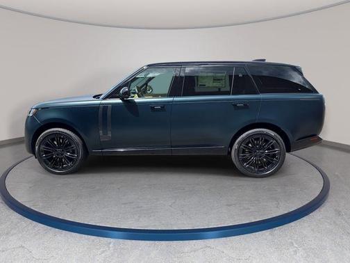 British Racing Green In Satin Finish 2026 Land Rover Range Rover AUTOBIOGRAPHY