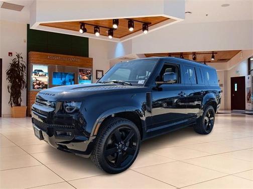 2024 Land Rover Defender P400 X-Dynamic SE