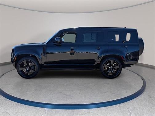 2024 Land Rover Defender P400 X-Dynamic SE