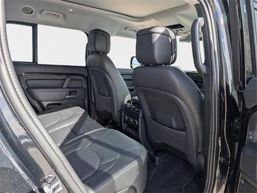 2025 Land Rover Defender P300 S
