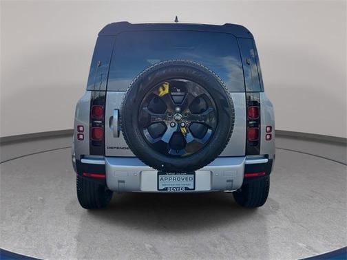 2024 Land Rover Defender P300