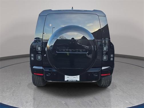 2026 Land Rover Defender P400 X-Dynamic SE