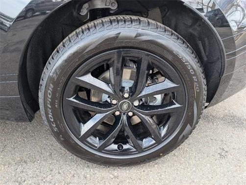 2025 Land Rover Range Rover Velar P250 Dynamic SE