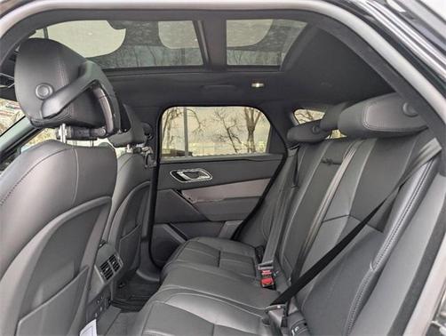 2025 Land Rover Range Rover Velar P250 Dynamic SE