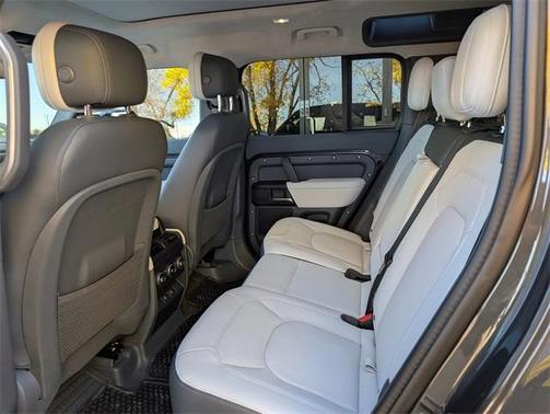 2025 Land Rover Defender P525 V8
