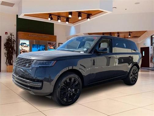 2025 Land Rover Range Rover P400 SE 7 Seat