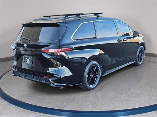 2022 Toyota Sienna XSE 7 Passenger