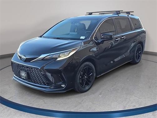 2022 Toyota Sienna XSE 7 Passenger