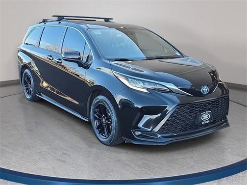 2022 Toyota Sienna XSE 7 Passenger