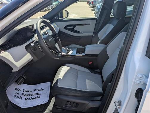 2026 Land Rover Range Rover Evoque Dynamic SE