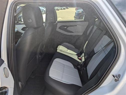 2026 Land Rover Range Rover Evoque Dynamic SE