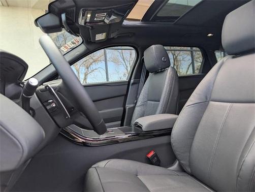 2025 Land Rover Range Rover Velar P400 Dynamic SE