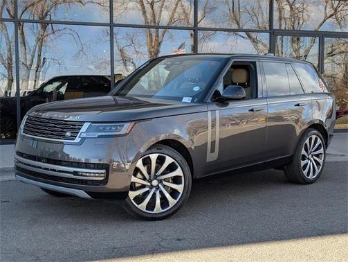 2025 Land Rover Range Rover P530 SE