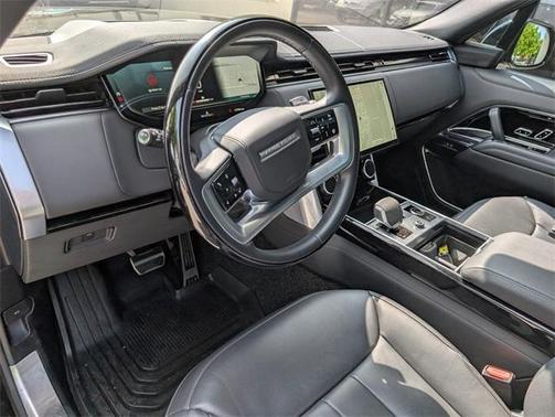 2023 Land Rover Range Rover P400 SE