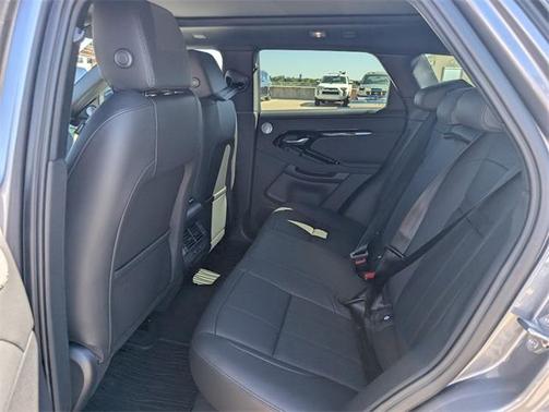 2026 Land Rover Range Rover Evoque Dynamic SE