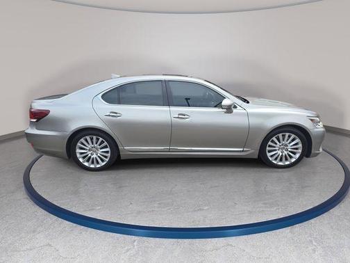 Atomic Silver 2017 Lexus LS 460 Base