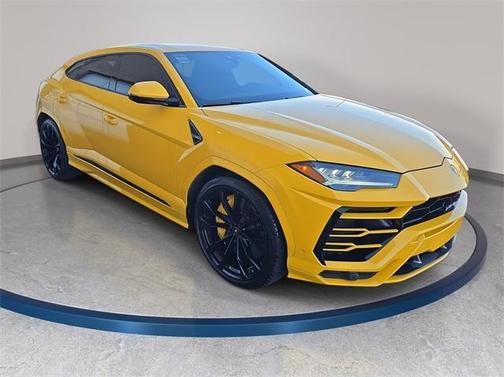 2020 Lamborghini Urus Base