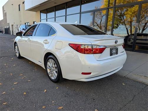 2014 Lexus ES 300h Base