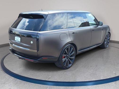 Tourmaline Brown In Satin Finish 2026 Land Rover Range Rover P615 SV