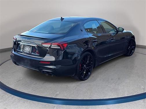 2022 Maserati Ghibli Modena Q4