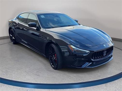 2022 Maserati Ghibli Modena Q4