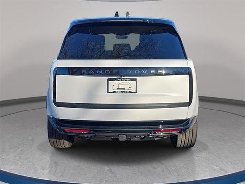 2025 Land Rover Range Rover P530 SE