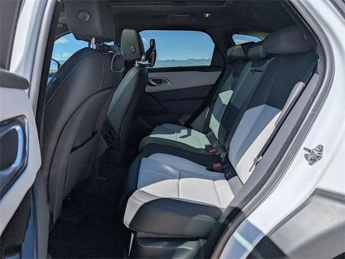2026 Land Rover Range Rover Velar P250 Dynamic SE
