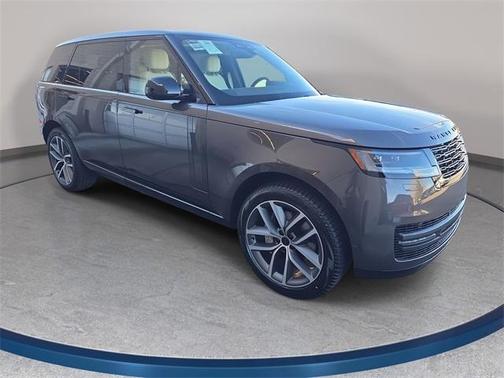 2026 Land Rover Range Rover P400 SE 7 Seat