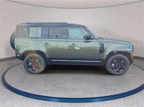 2026 Land Rover Defender P400 X-Dynamic SE