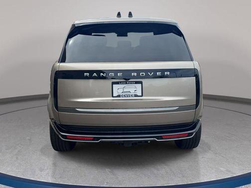 Batumi Gold 2026 Land Rover Range Rover P400 SE 7 Seat