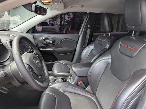 2020 Jeep Cherokee Trailhawk