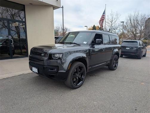 2025 Land Rover Defender P400 X-Dynamic SE