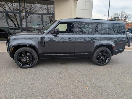 2025 Land Rover Defender P400 X-Dynamic SE