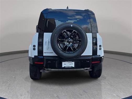 2026 Land Rover Defender P400 X-Dynamic SE