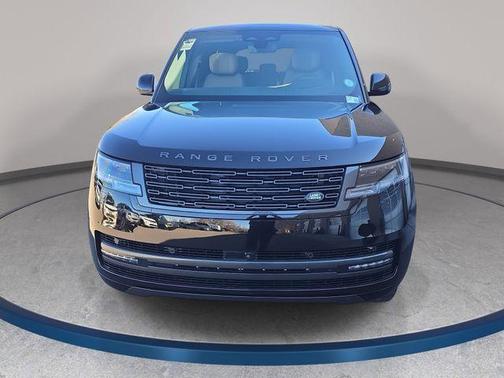 Obsidian Black In Gloss Finish 2026 Land Rover Range Rover AUTOBIOGRAPHY