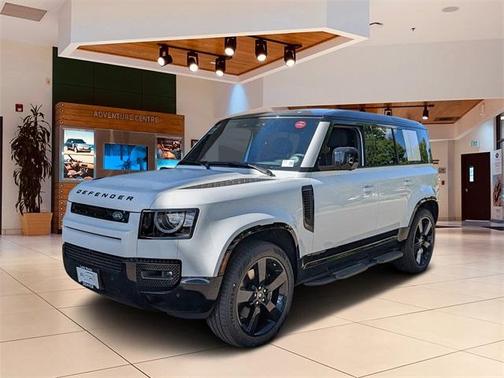 2025 Land Rover Defender P525 V8
