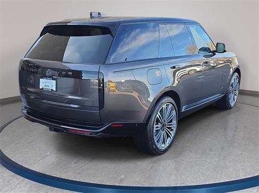 2026 Land Rover Range Rover P400 SE