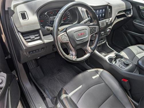 2024 GMC Terrain AT4
