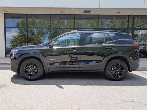 2024 GMC Terrain AT4