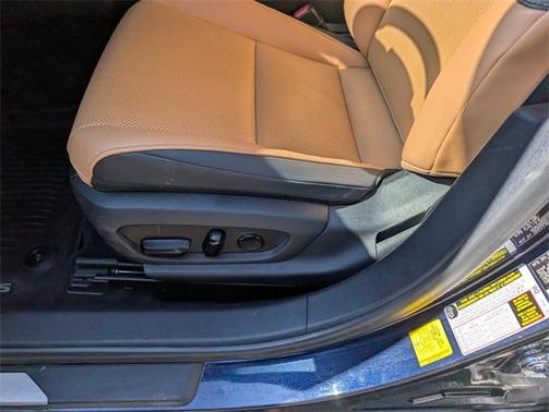2022 Lexus ES 350 Base