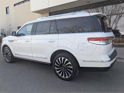 2022 Lincoln Navigator Black Label