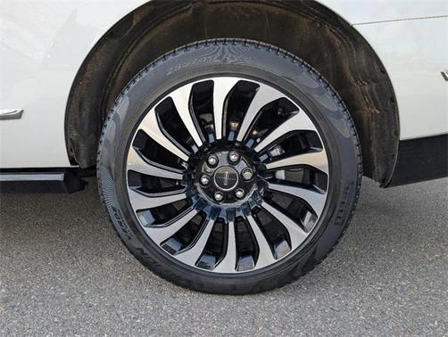 2022 Lincoln Navigator Black Label